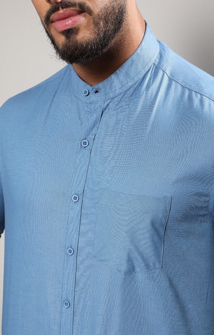 Men's Blue Solid Casual Shirts