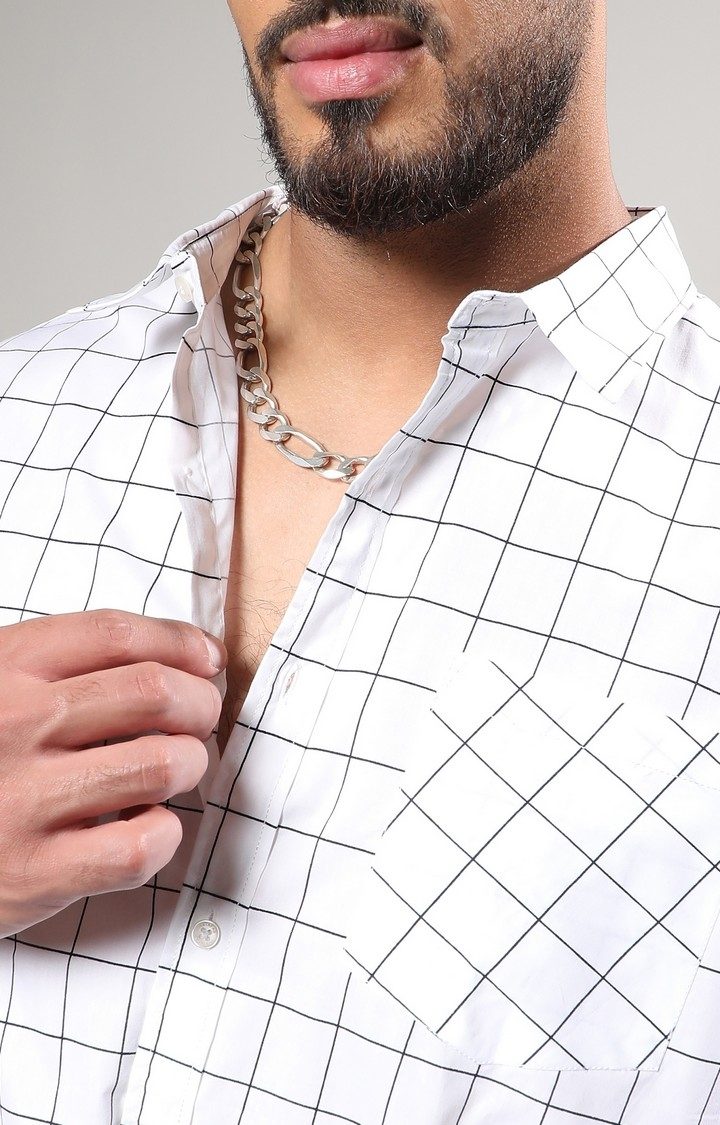 Men's White Checked Casual Shirts