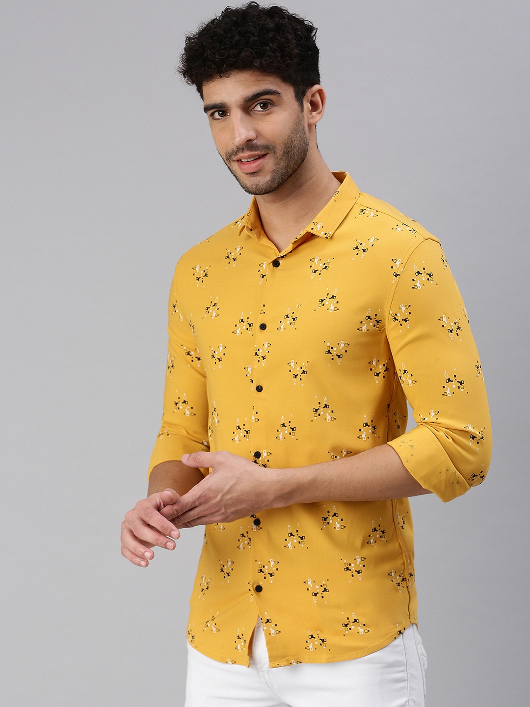 Showoff | SHOWOFF Men Yellow Printed Spread Collar Full Sleeves Casual Shirt 2