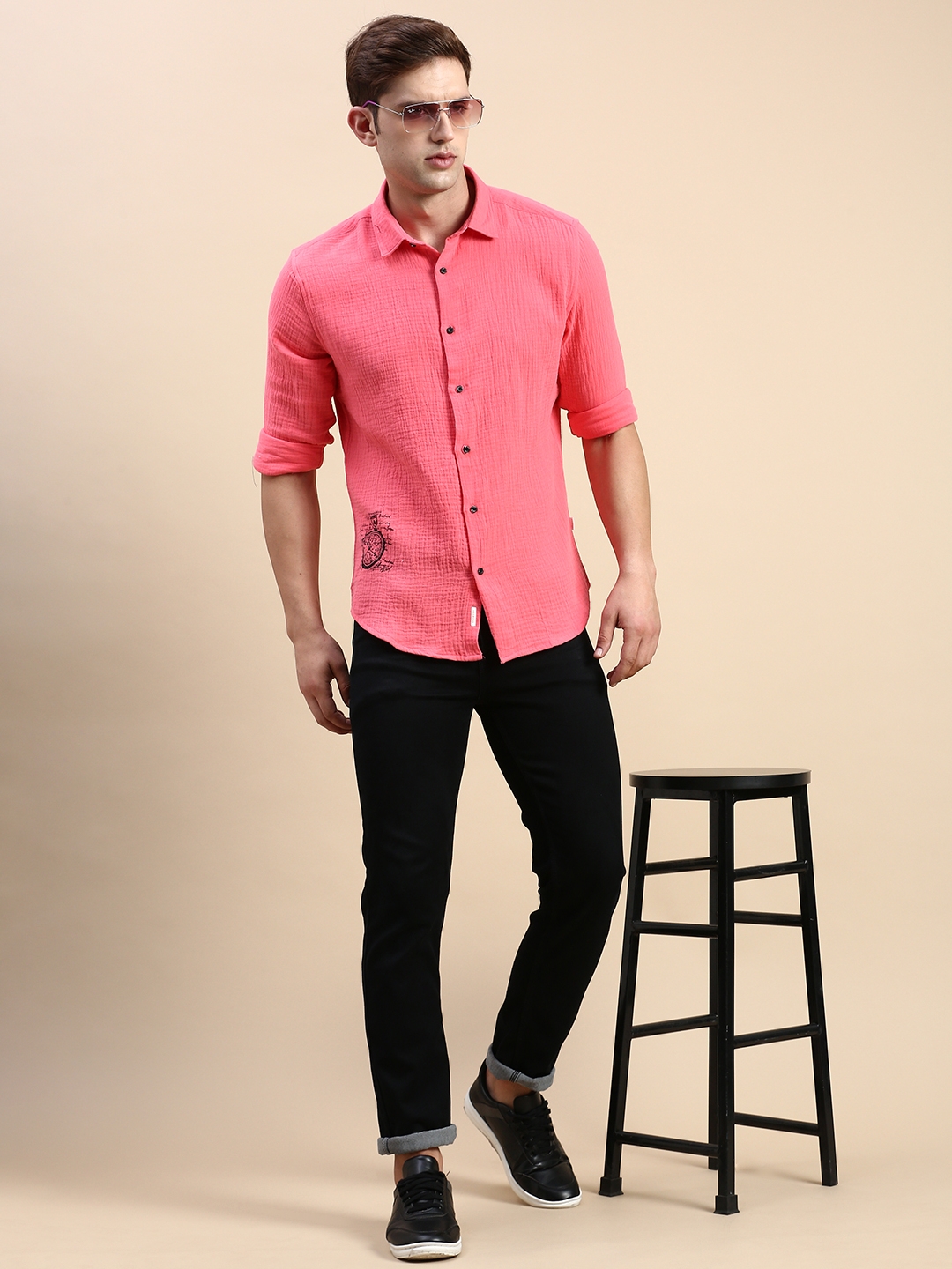 Showoff | SHOWOFF Men's Spread Collar Pink Slim Fit Solid Shirt 4
