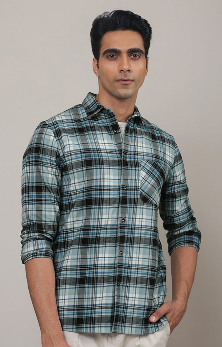 SUBTRACT-Men Denim Blue Checked Comfort Fit Spread Collar Casual Shirt