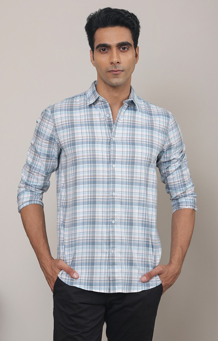 SUBTRACT-Men Powder Blue Checked Comfort Fit Spread Collar Casual Shirt