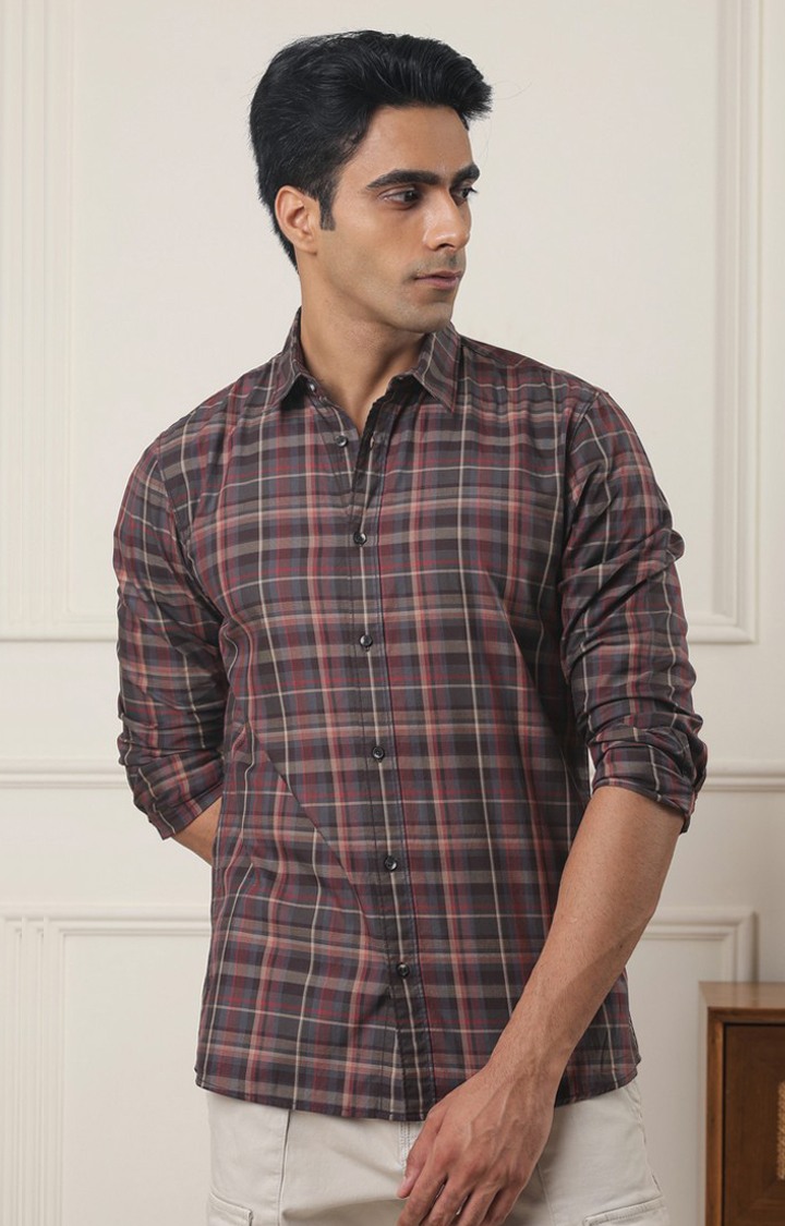 SUBTRACT-Men Maroon Checked Comfort Fit Spread Collar Casual Shirt