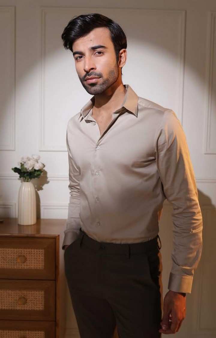 SUBTRACT-Men Hazelwood Slim Fit Solid Spread Collar Cotton Satin Evening Shirt