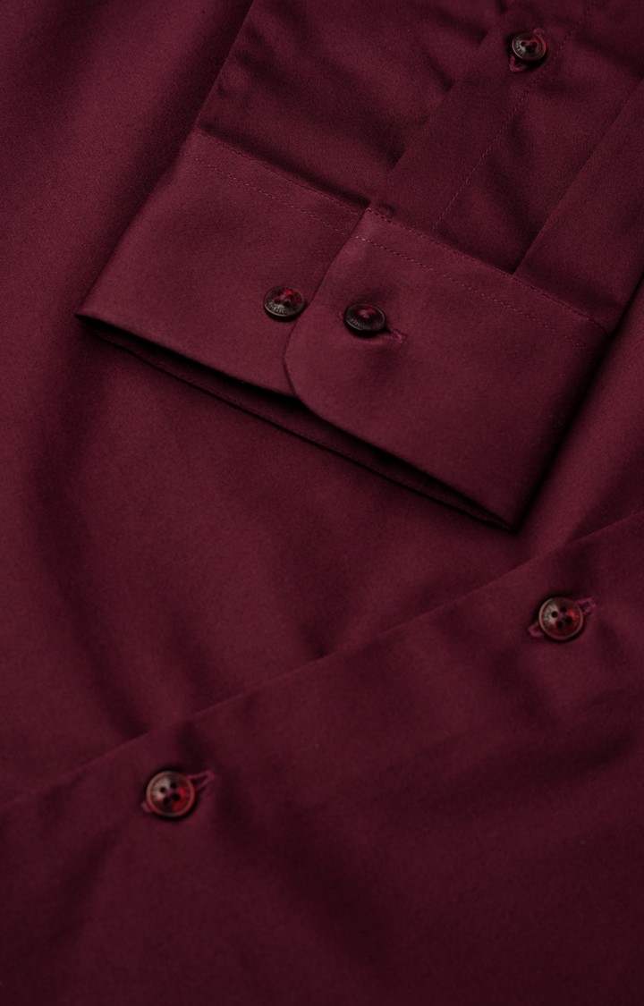 SUBTRACT-Men Maroon Slim Fit Solid Spread Collar Cotton Satin Evening Shirt