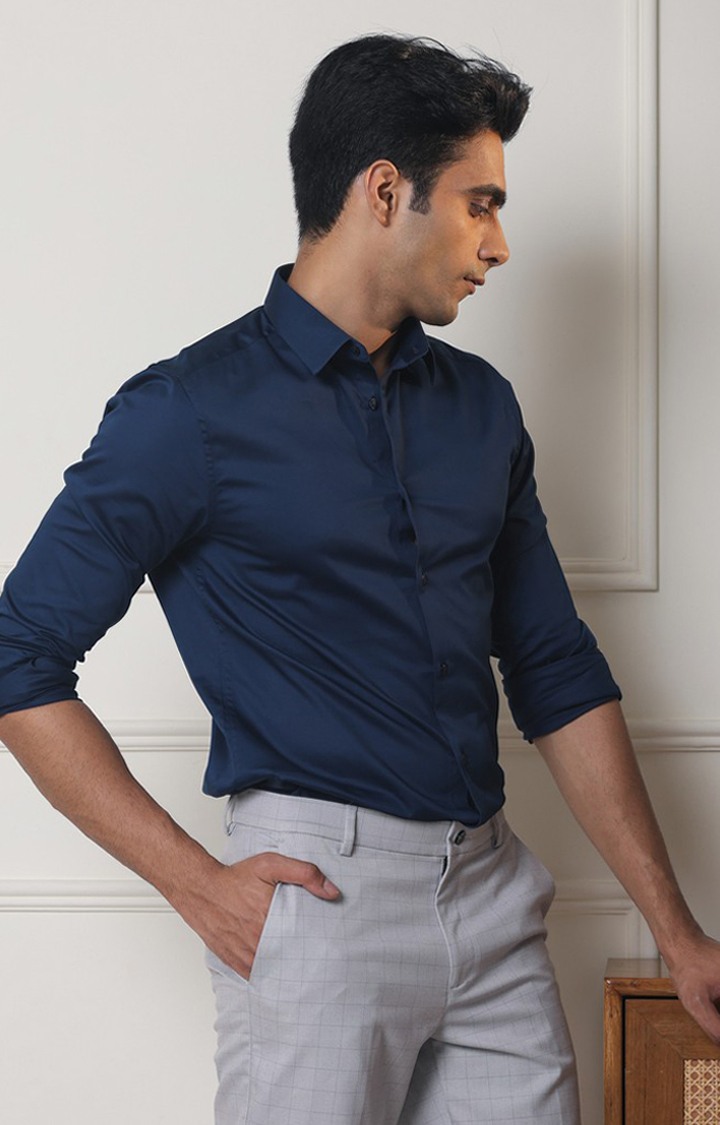 SUBTRACT-Men Blue Slim Fit Solid Spread Collar Cotton Satin Evening Shirt