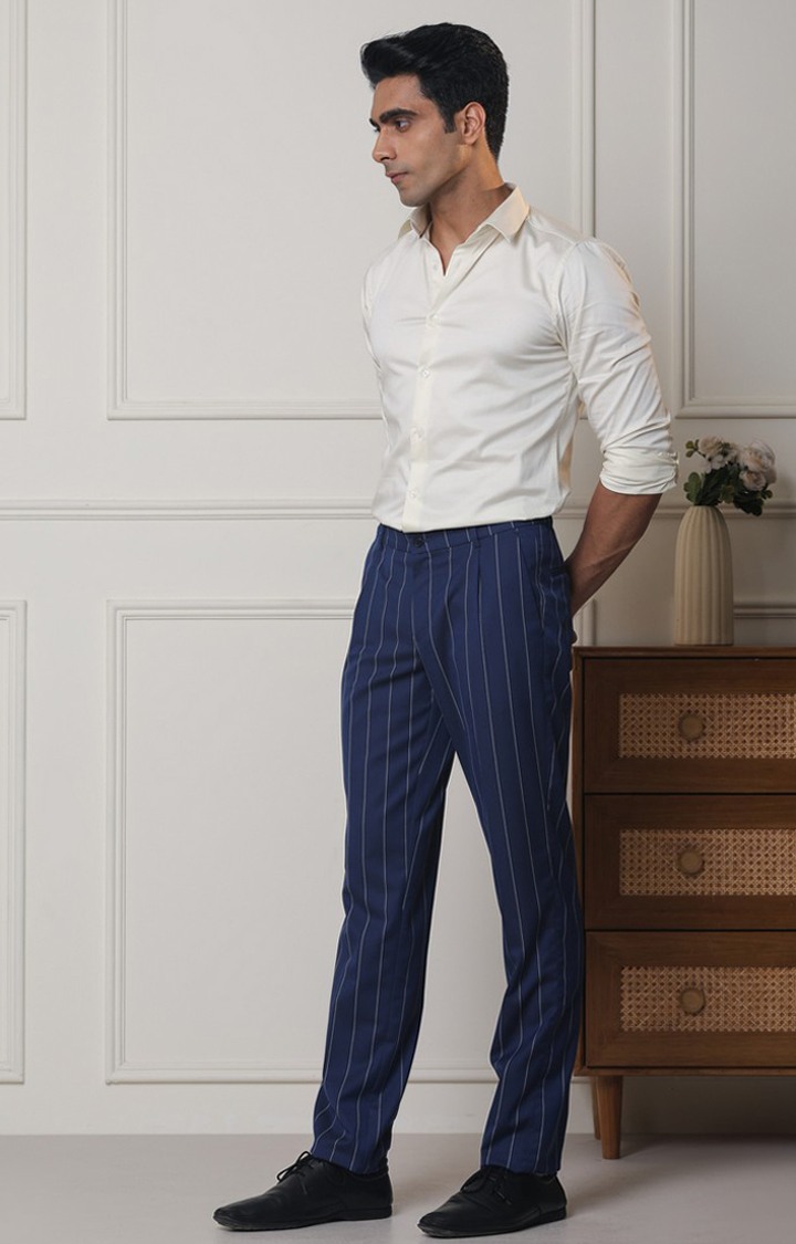 SUBTRACT-Men Off White Slim Fit Solid Spread Collar Cotton Satin Evening Shirt