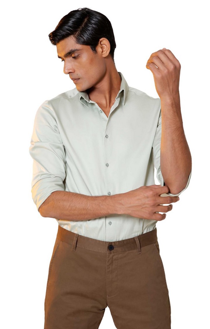 SUBTRACT-Men Sage Green Slim Fit Solid Spread Collar Cotton Satin Evening Shirt