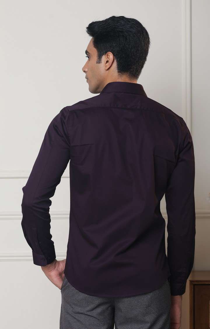 SUBTRACT-Men Wine Slim Fit Solid Spread Collar Cotton Satin Evening Shirt