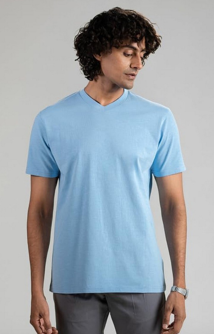 SUBTRACT-Men Airy Blue Comfort Fit Slub Textured V-Neck Casual T-Shirt