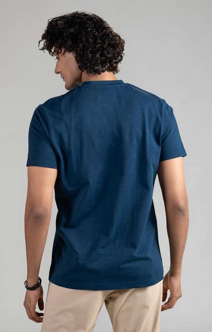 SUBTRACT-Men Denim Blue Comfort Fit Slub Textured V-Neck Casual T-Shirt