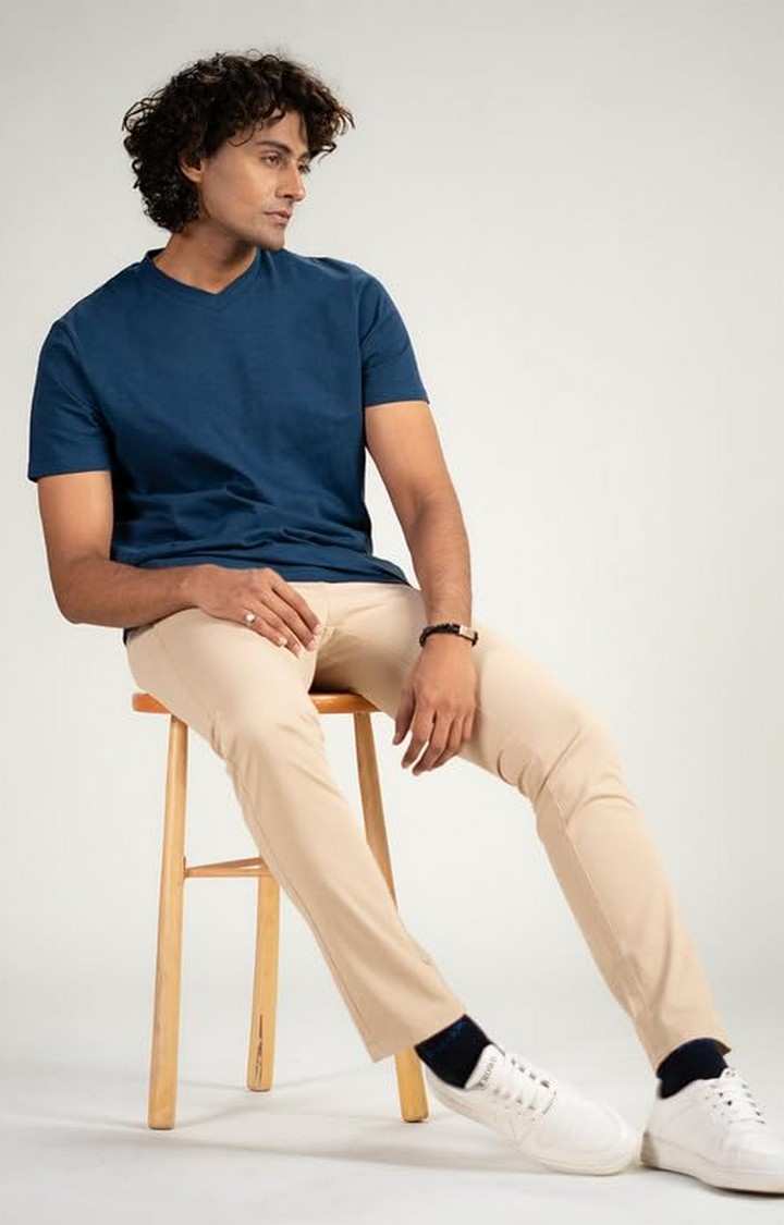 SUBTRACT-Men Denim Blue Comfort Fit Slub Textured V-Neck Casual T-Shirt