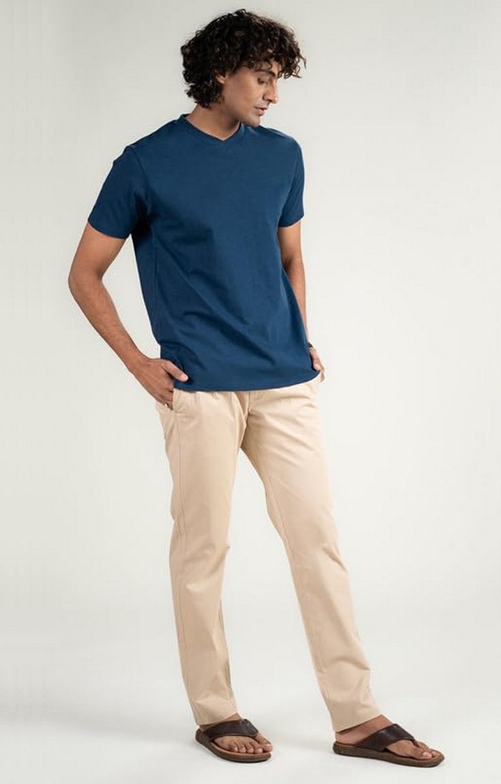 SUBTRACT-Men Denim Blue Comfort Fit Slub Textured V-Neck Casual T-Shirt