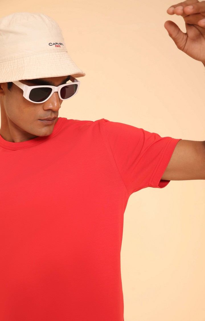 SUBTRACT-Men Coral Red Comfort Fit Solid 4-Way Stretch Round Neck Tshirt