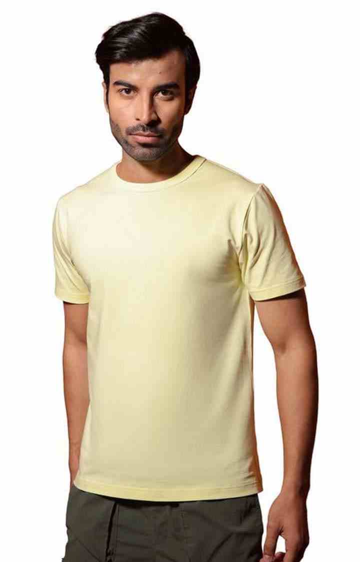 SUBTRACT-Men Lemon Yellow Comfort Fit Solid 4-Way Stretch Round Neck Tshirt