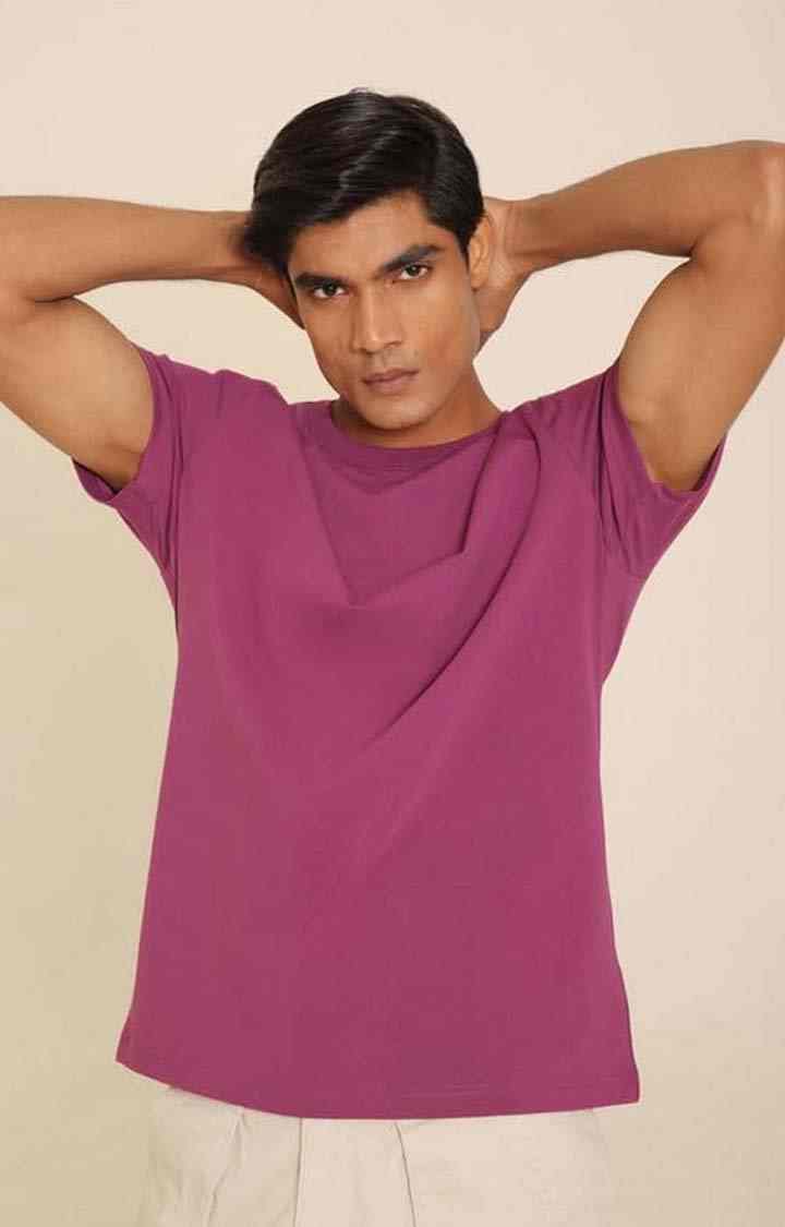 SUBTRACT-Men Purple Comfort Fit Solid 4-Way Stretch Round Neck Tshirt
