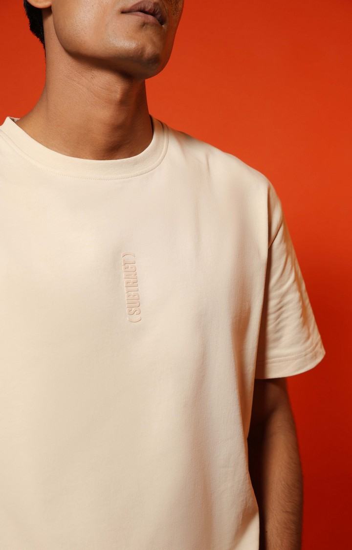 SUBTRACT-Men Cream Comfort Fit Solid Round Neck Oversized Tshirt