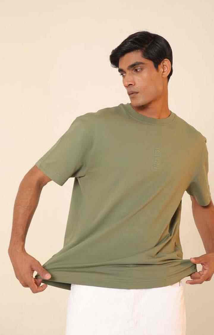 SUBTRACT-Men Olive Green Comfort Fit Solid Round Neck Oversized Tshirt