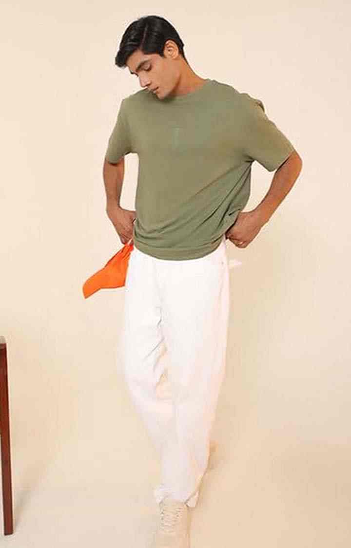 SUBTRACT-Men Olive Green Comfort Fit Solid Round Neck Oversized Tshirt