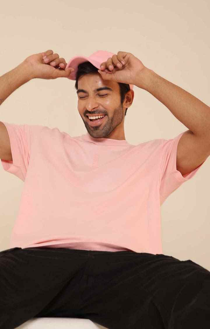 SUBTRACT-Men Salmon Pink Comfort Fit Solid Round Neck Oversized Tshirt