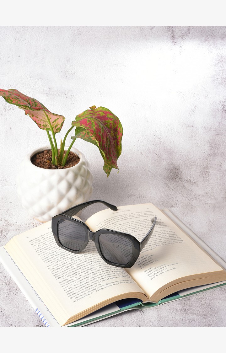 Haute Sauce By Campus Sutra Unisex Black Lens & Black Oversized Sunglasses With Uv Protected Lens