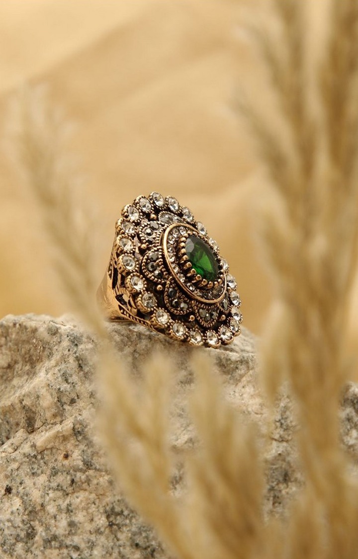 SOHI Gold-Plated Green Stone-Studded Finger Ring
