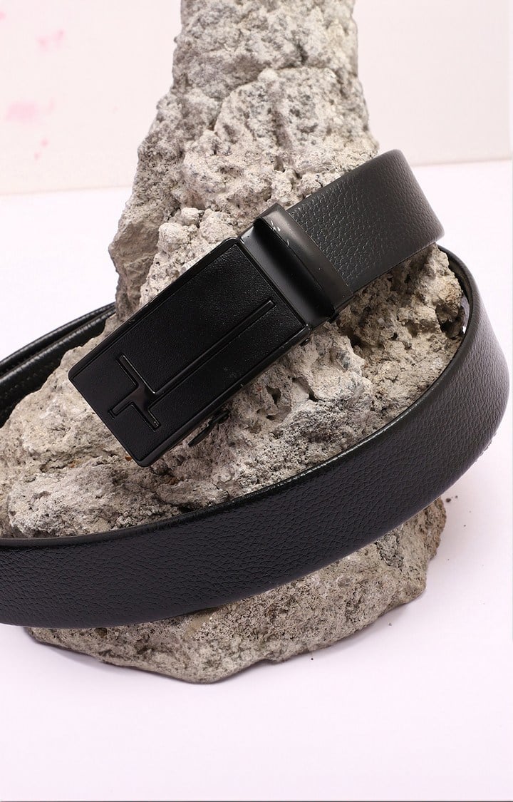 French Accent Black Solid Single Clothing Accessory