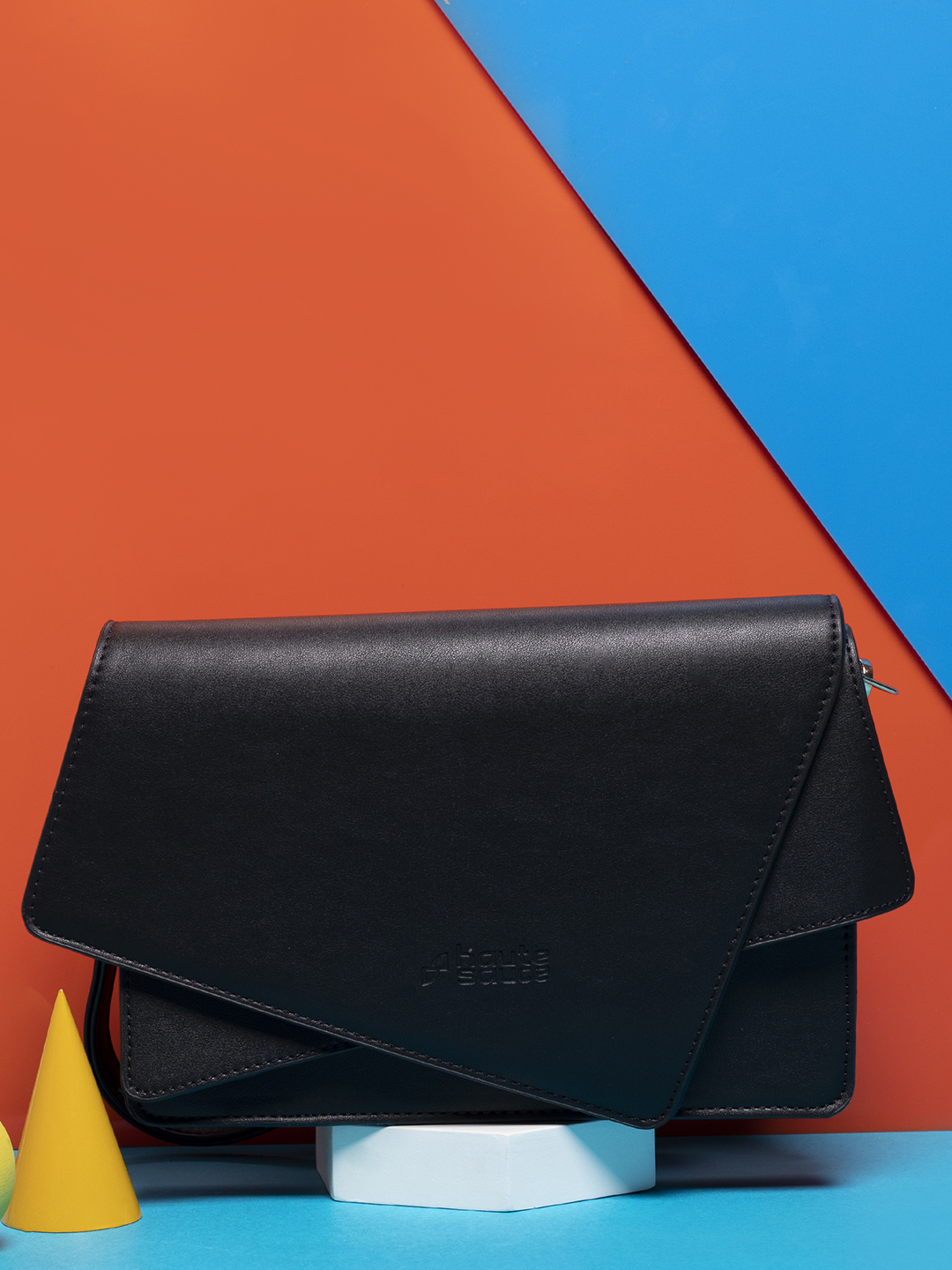 Haute Sauce By Campus Sutra Black Pu Clutch Bags