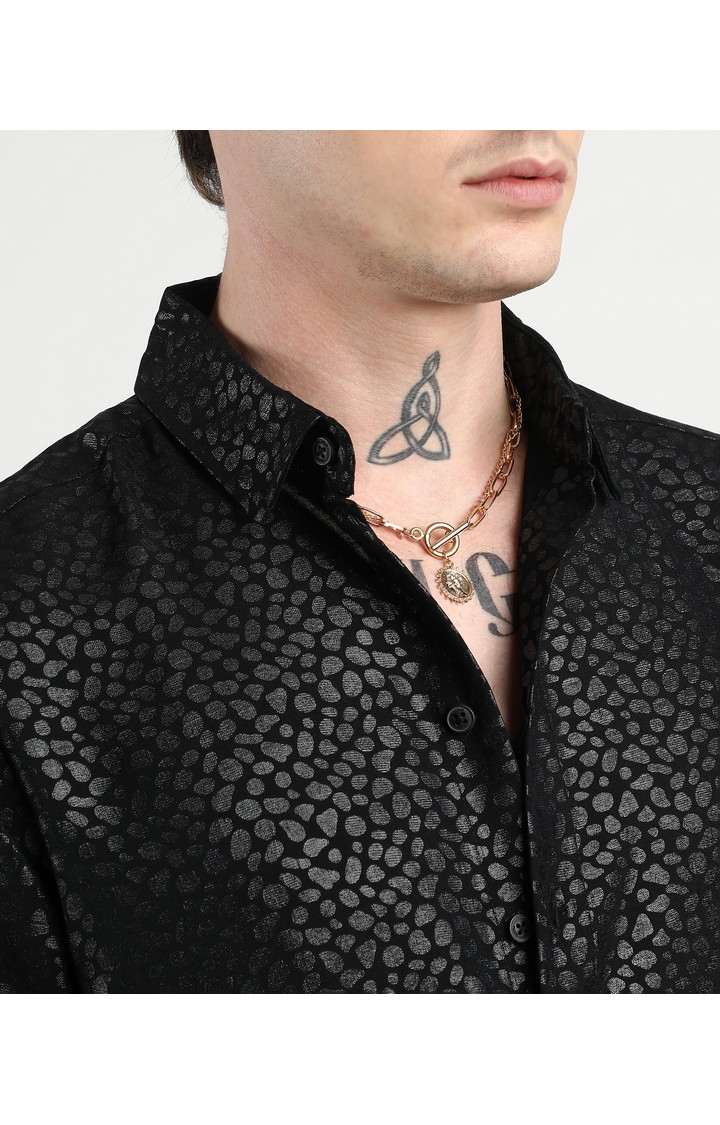 Men's Black Solid Casual Shirts