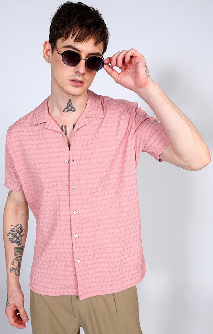 Men's Pink Solid Casual Shirts