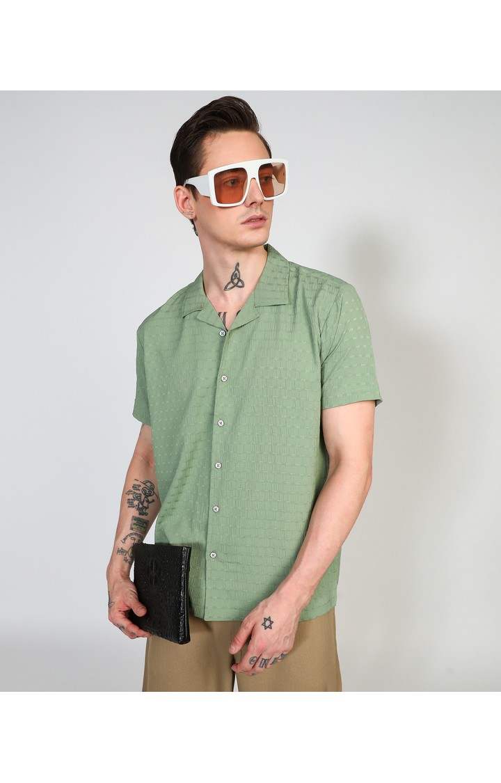 Men's Green Solid Casual Shirts