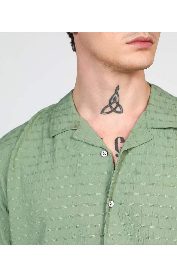 Men's Green Solid Casual Shirts