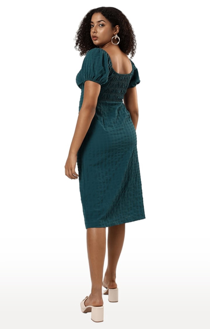 Women's Green Crepe Solid Sheath Dress