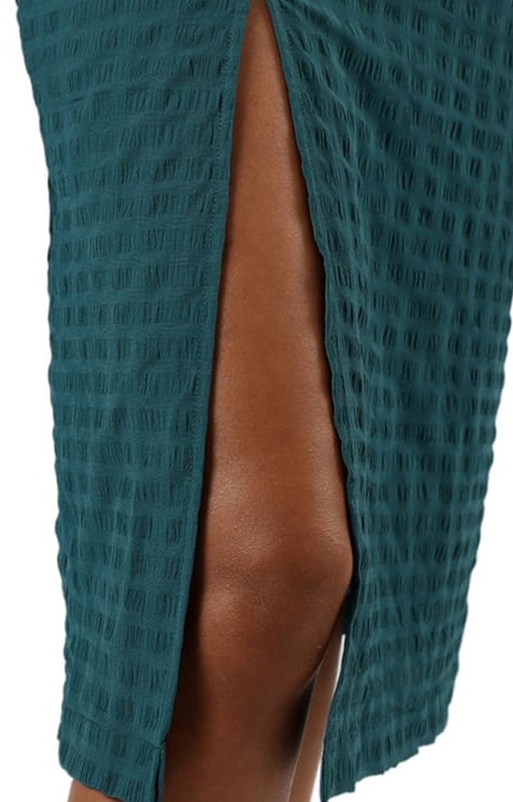 Women's Green Solid Sheath Dress