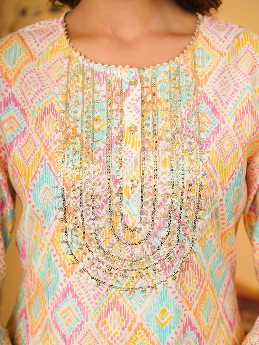 MUSLIN EMBROIDERED KURTA PANT WITH DUPATTA