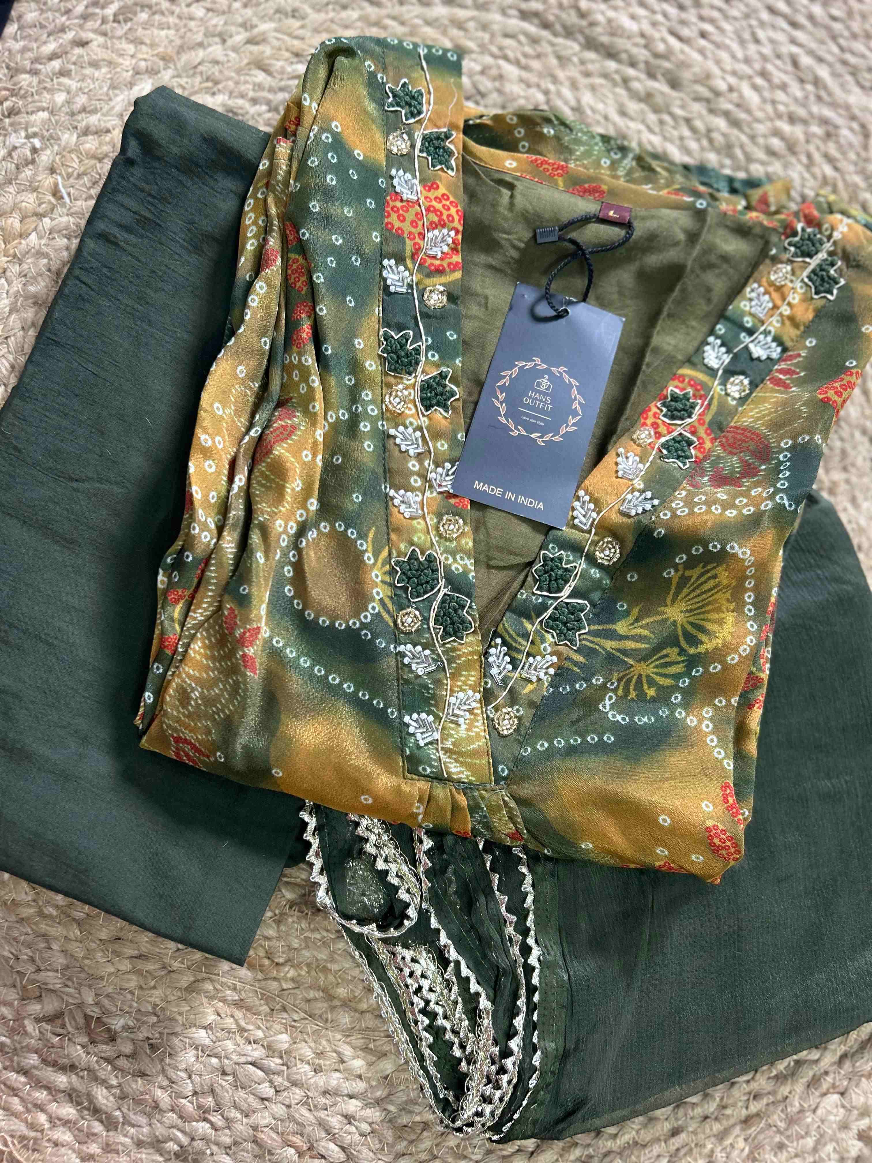 Chunari print green Anarkali kurta sets with chiffon plane dupatta