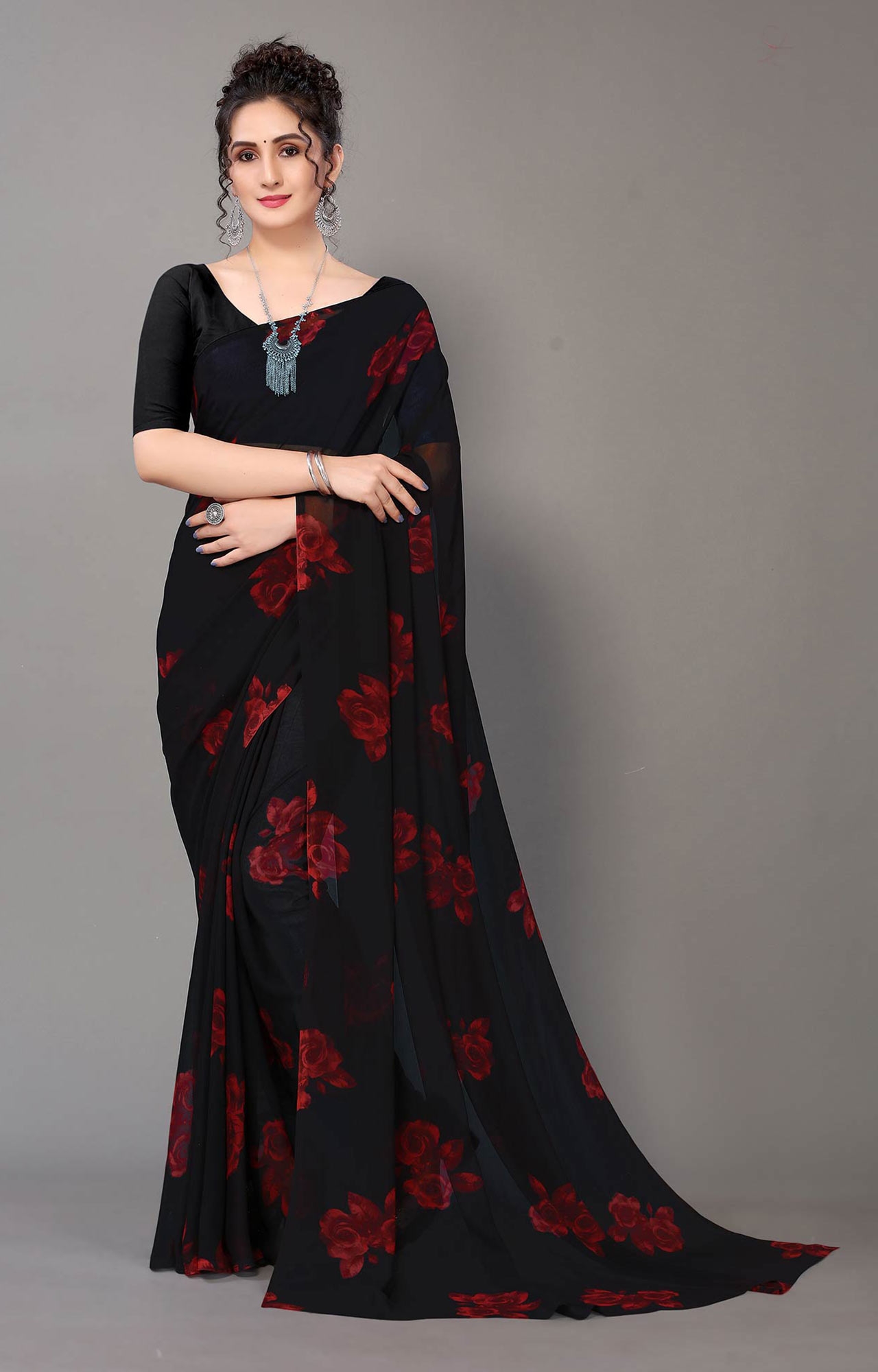 Women Daily Wear Black Floral Printed Georgette Saree - HAL29GR00110BLCK