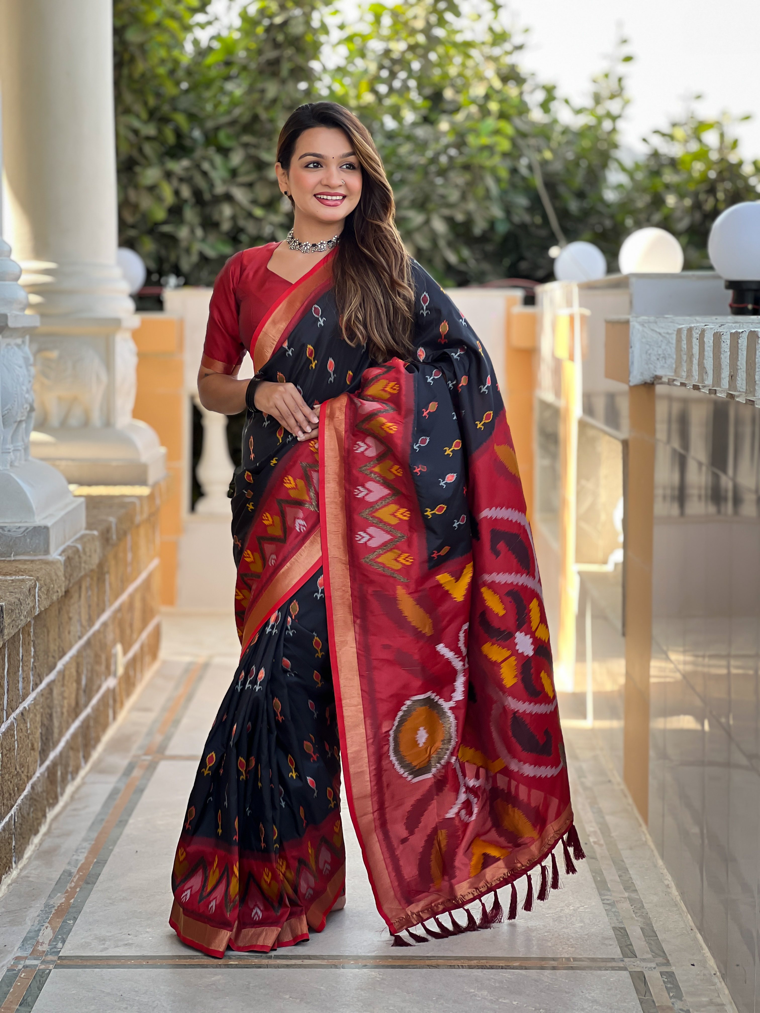Tasarika Women Black Weaving Silk Saree With Ikkat And Patola Sarees Srivali