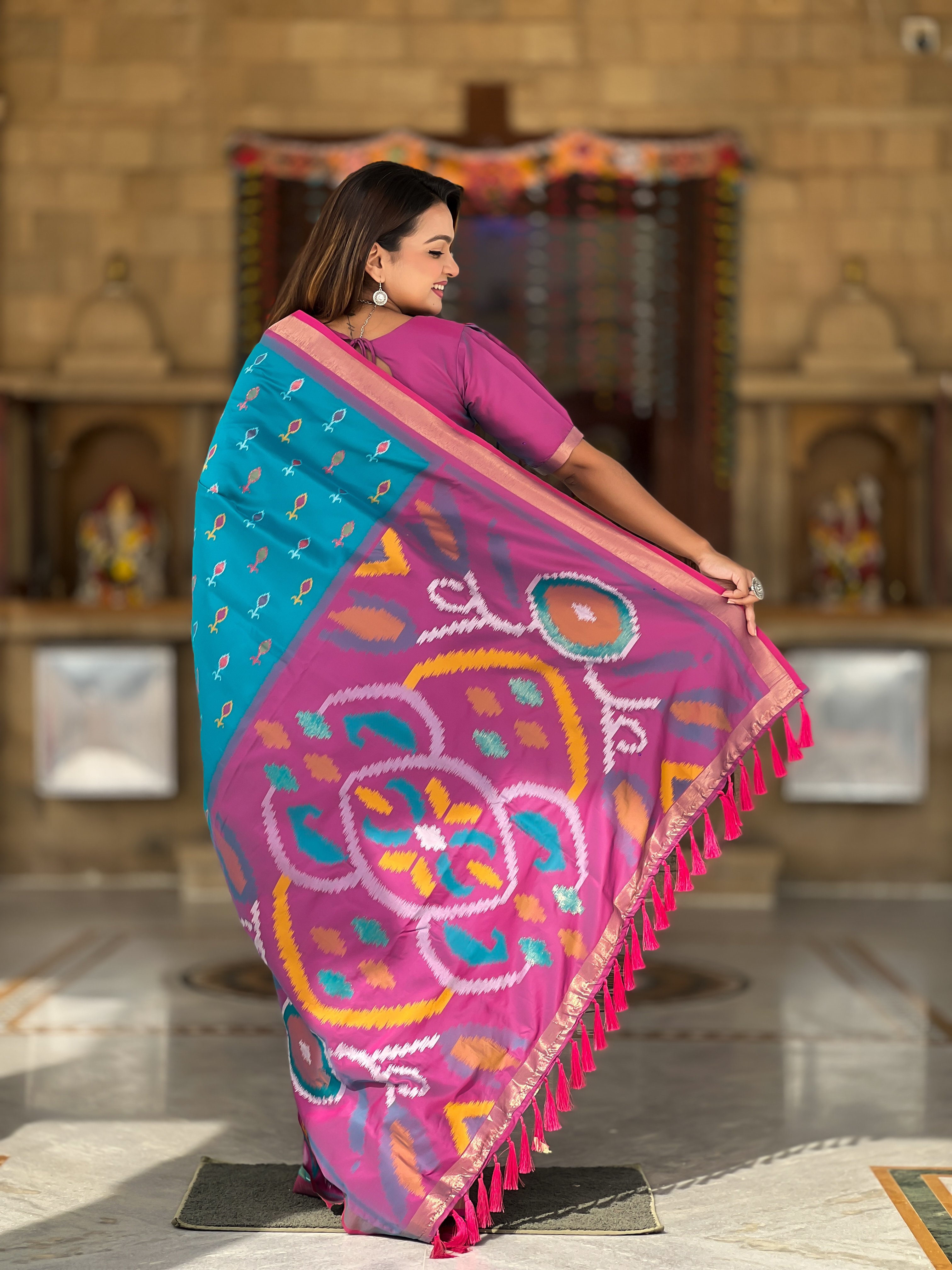 Tasarika Women Light Blue Weaving Silk Saree With Ikkat And Patola Sarees Srivali