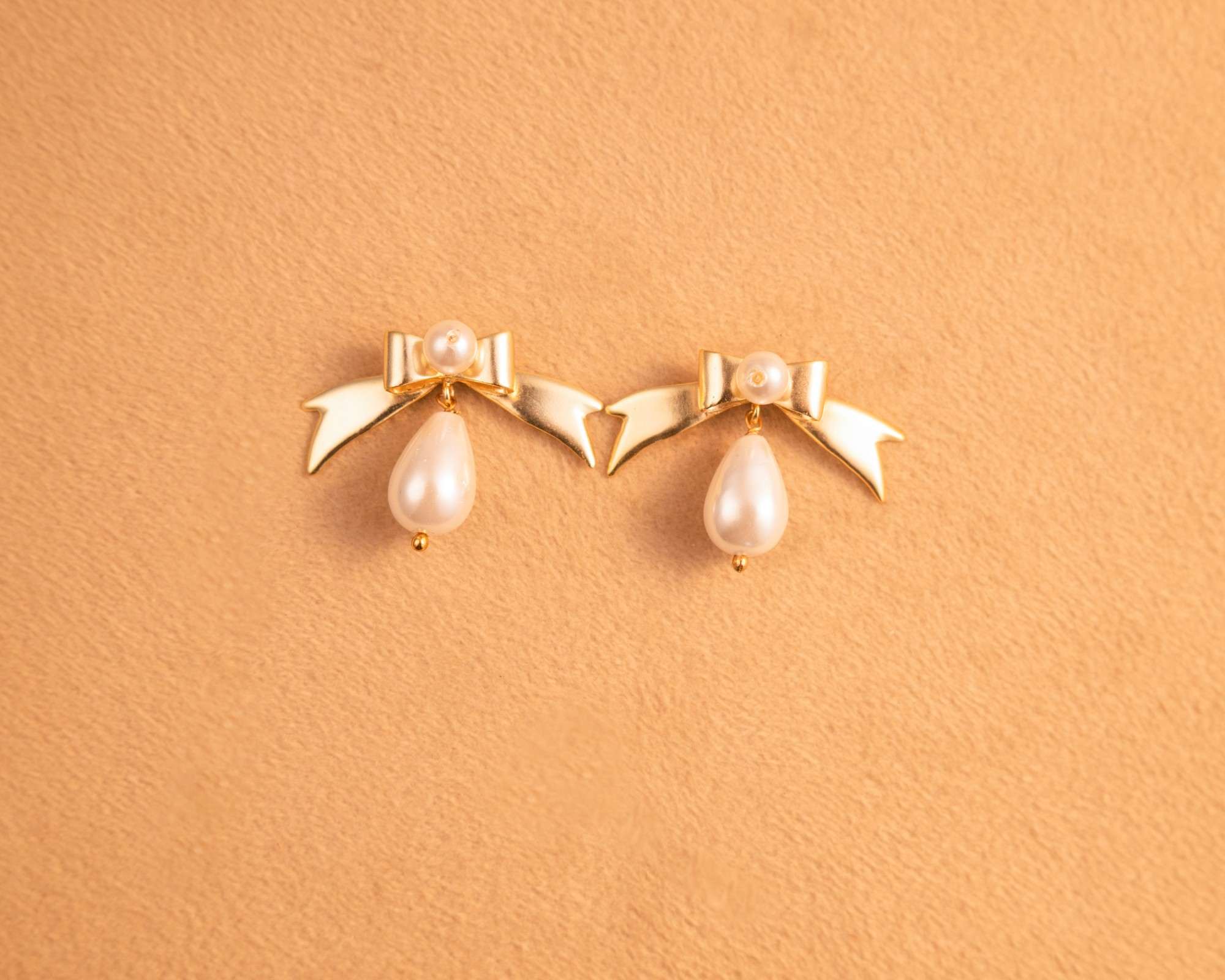 Mini Bow Studs