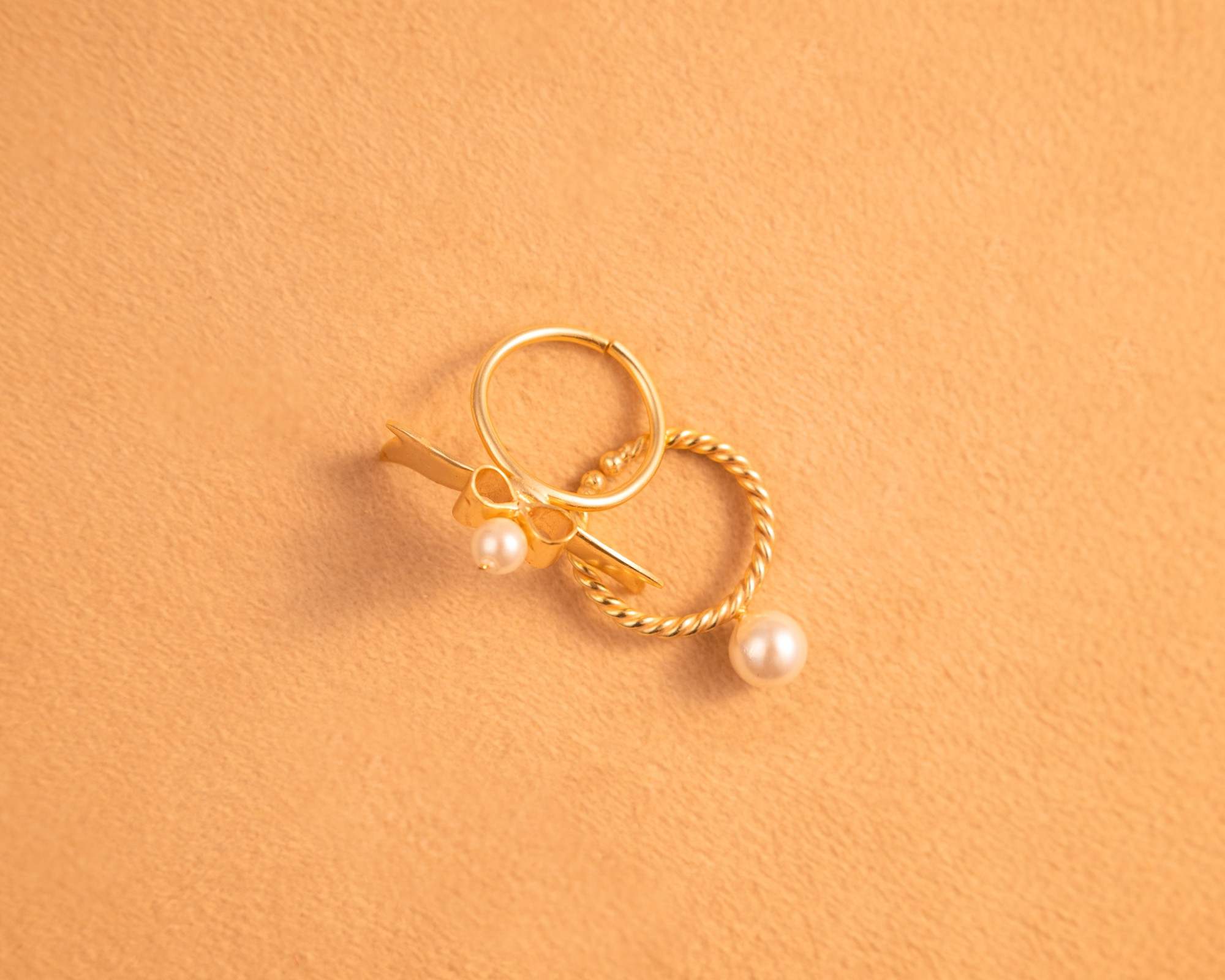 Mini Bow & Pearl Ring
