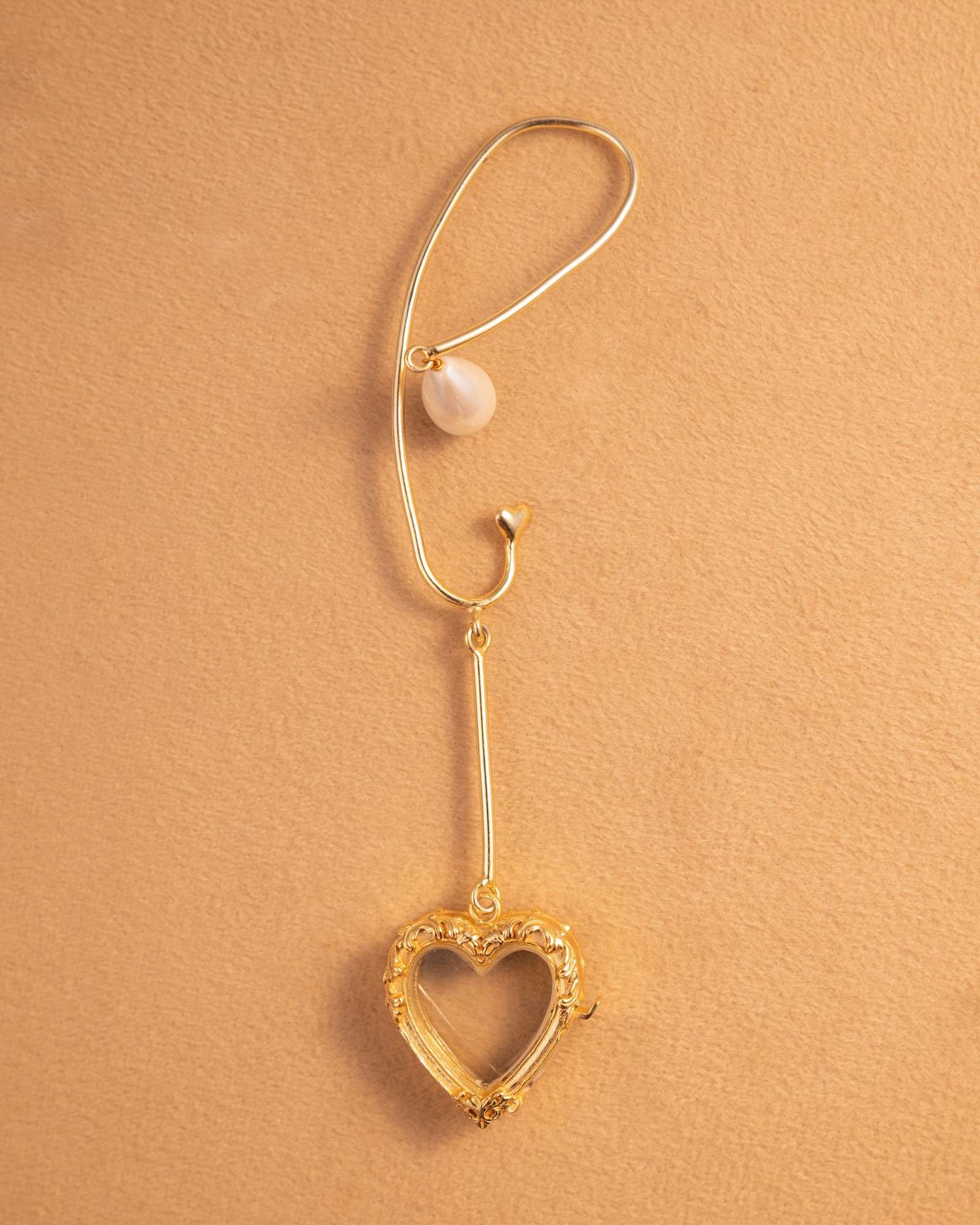 Treasure Heart Earcuff With Mismatched Stud