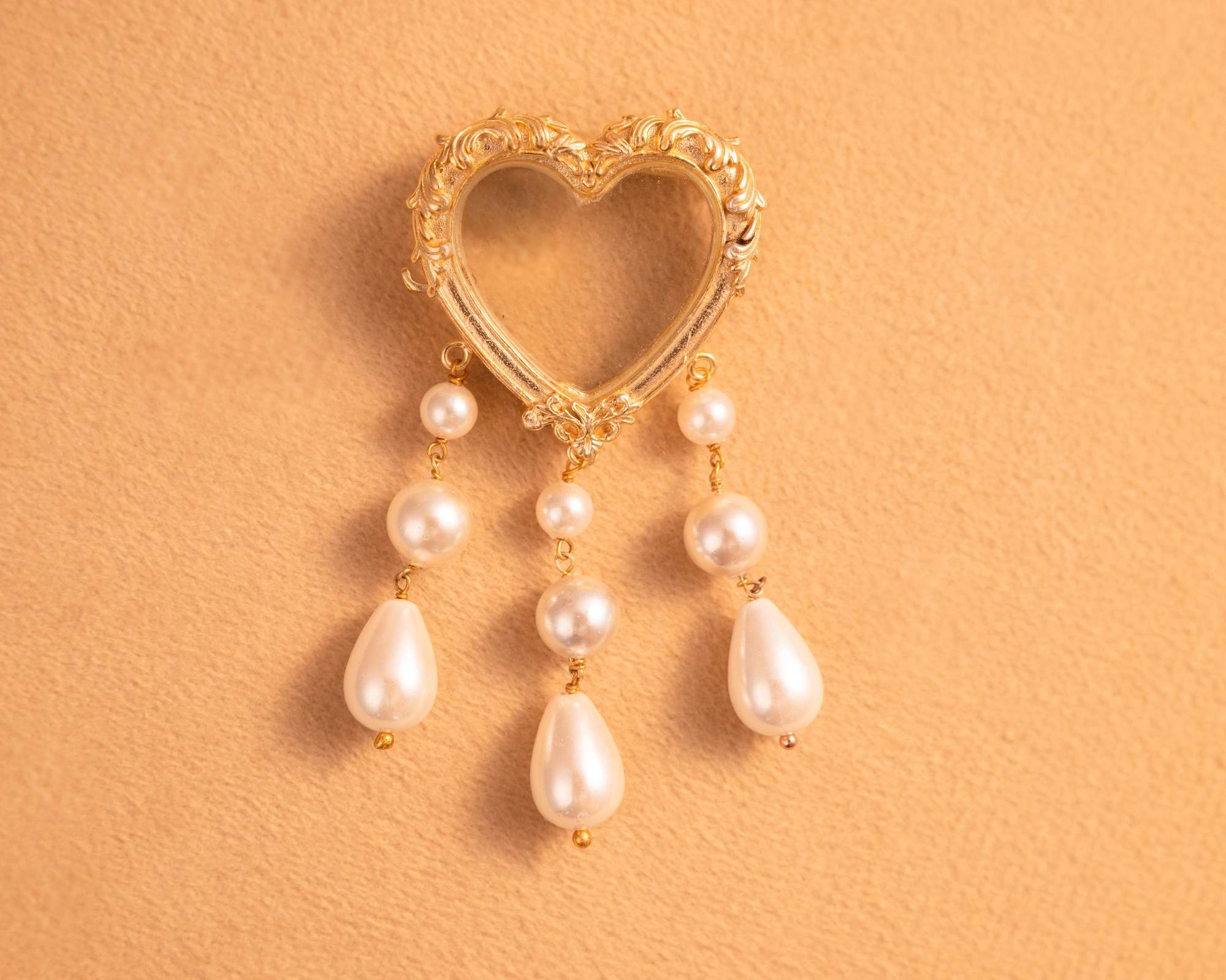 Tijori Pearl Sweet Heart BROOCH