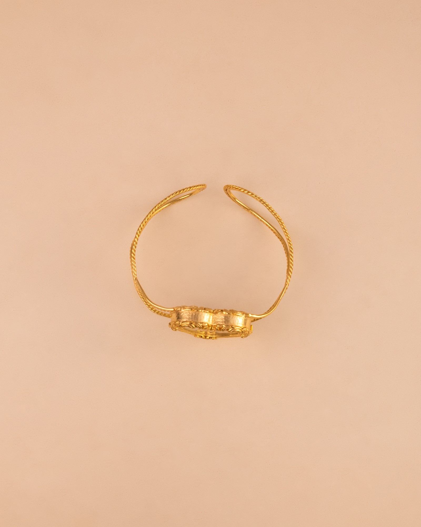 Tijori Sweet Heart Cuff