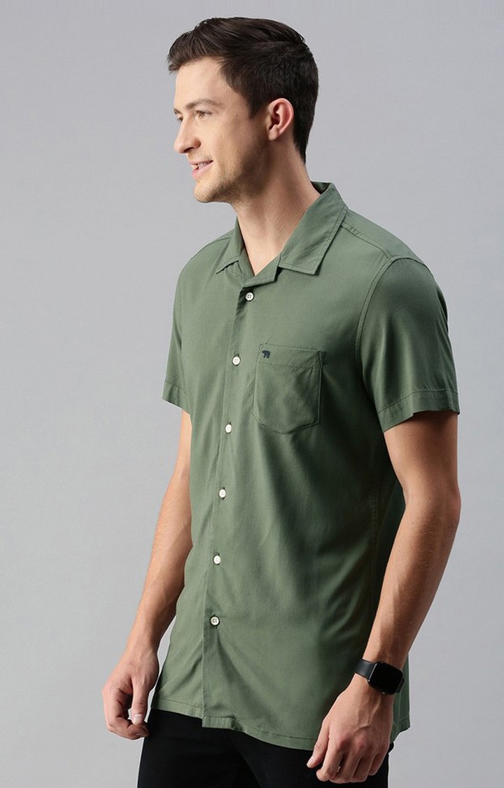 The Bear House | Men's Green Viscose Solid Casual Shirt 2