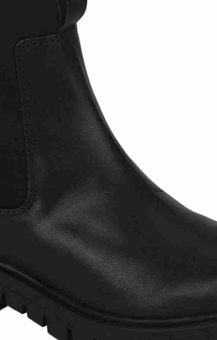 Women's Black PU Solid Zip Boot
