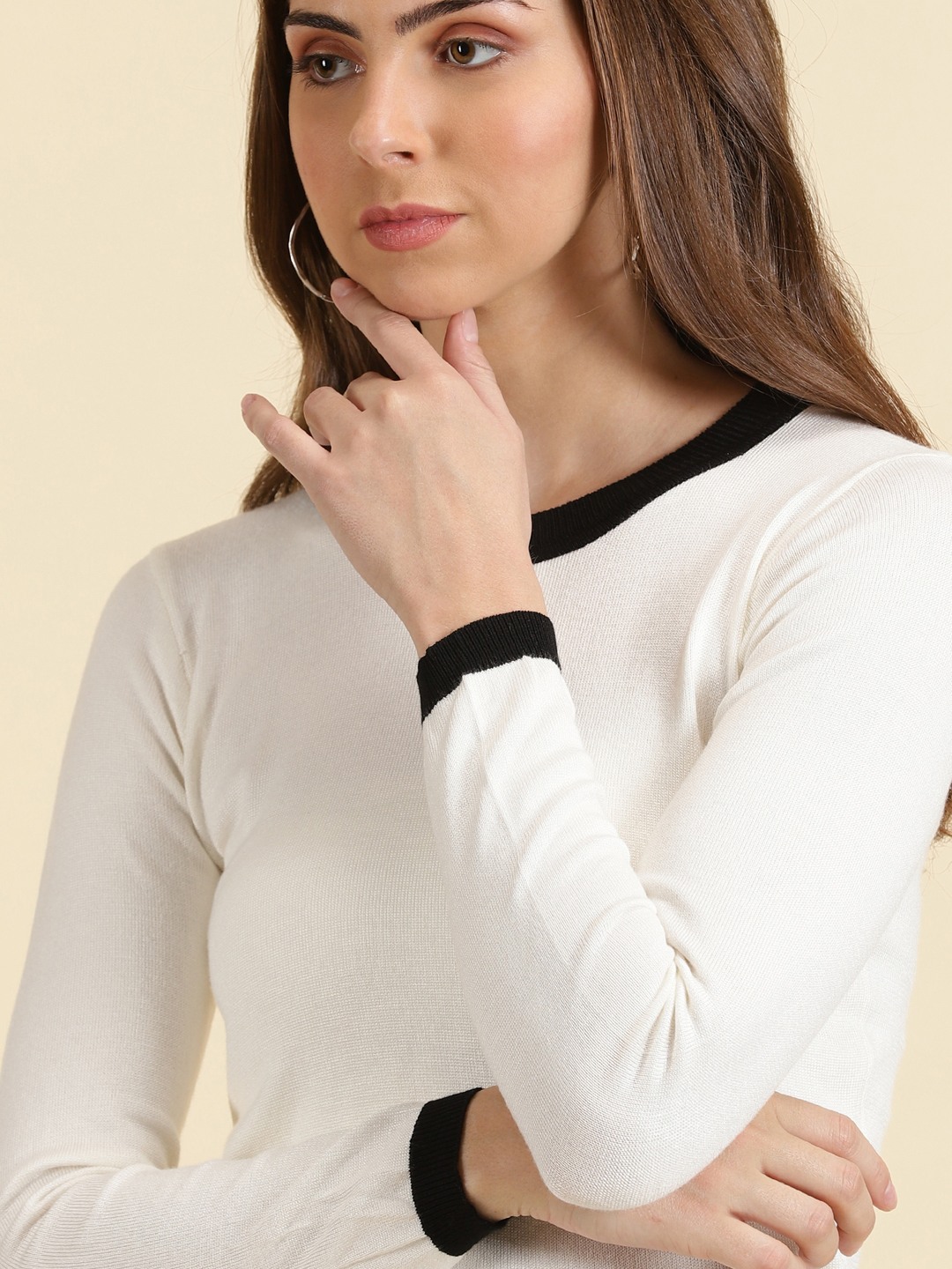 SHOWOFF Women's Round Neck Solid White Fitted Regular Top