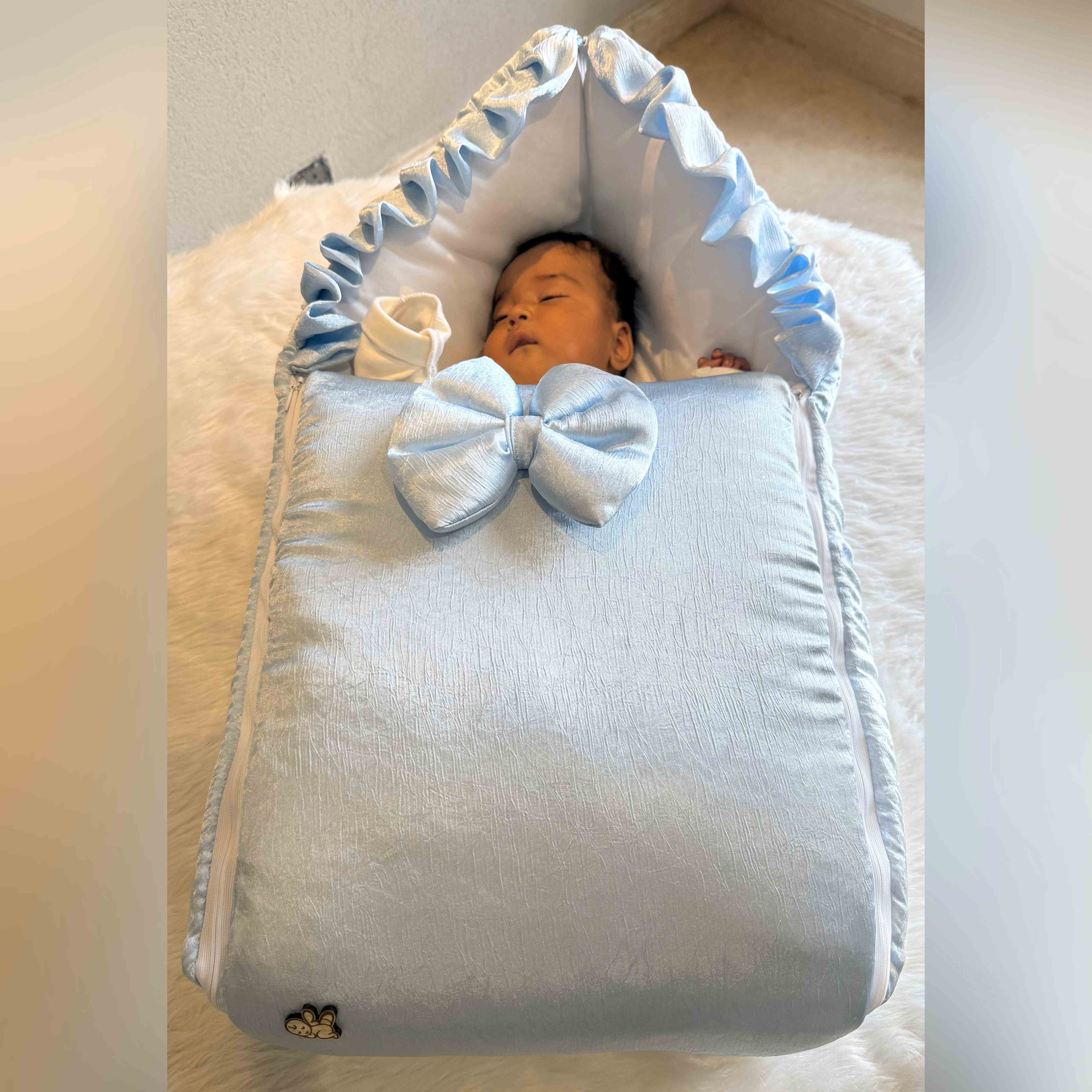 DreamCuddle Sleeping Bag