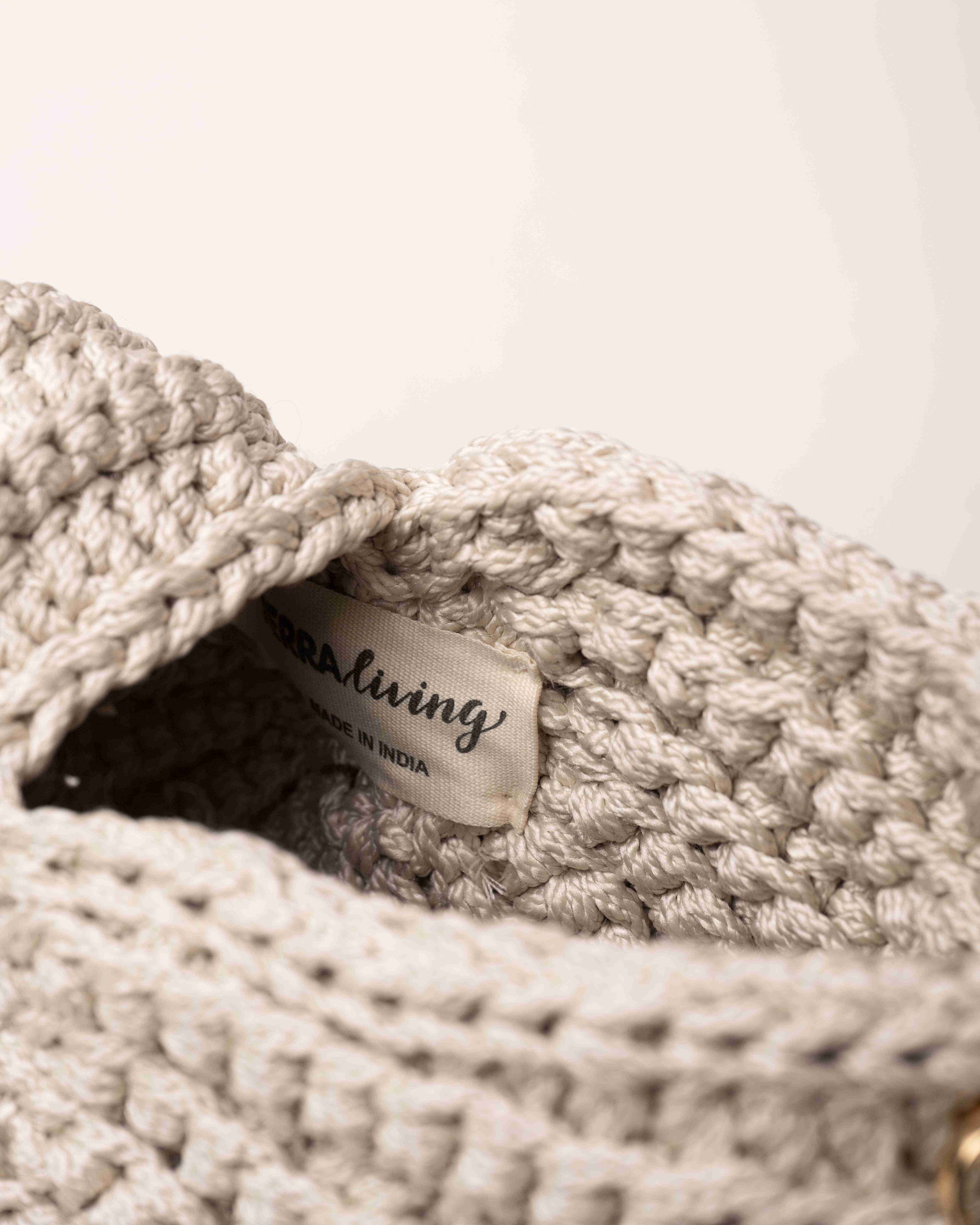 Coastal Chic Shell Shoulder Bag - Ivory