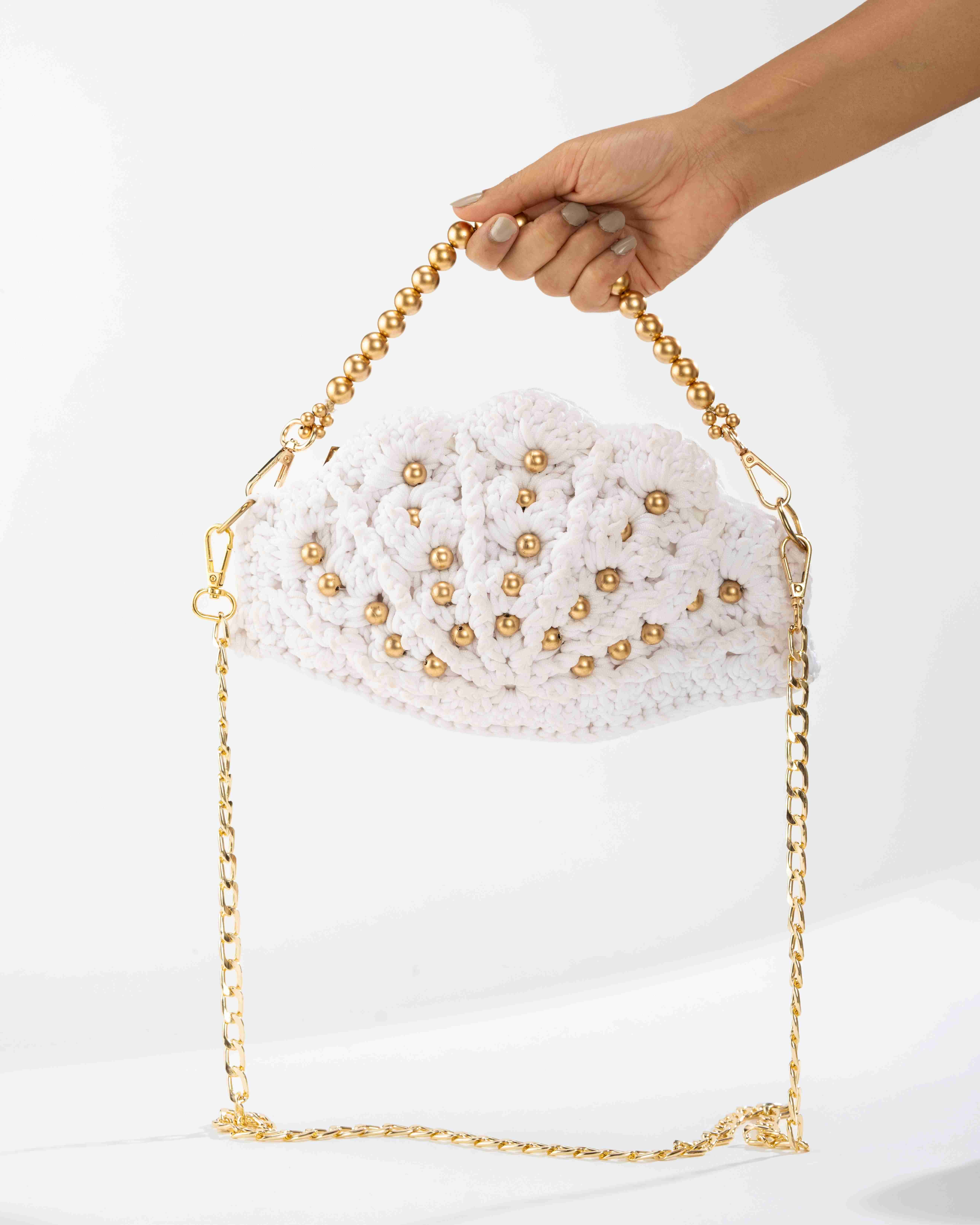 Seashell Secret Crochet Clutch - white
